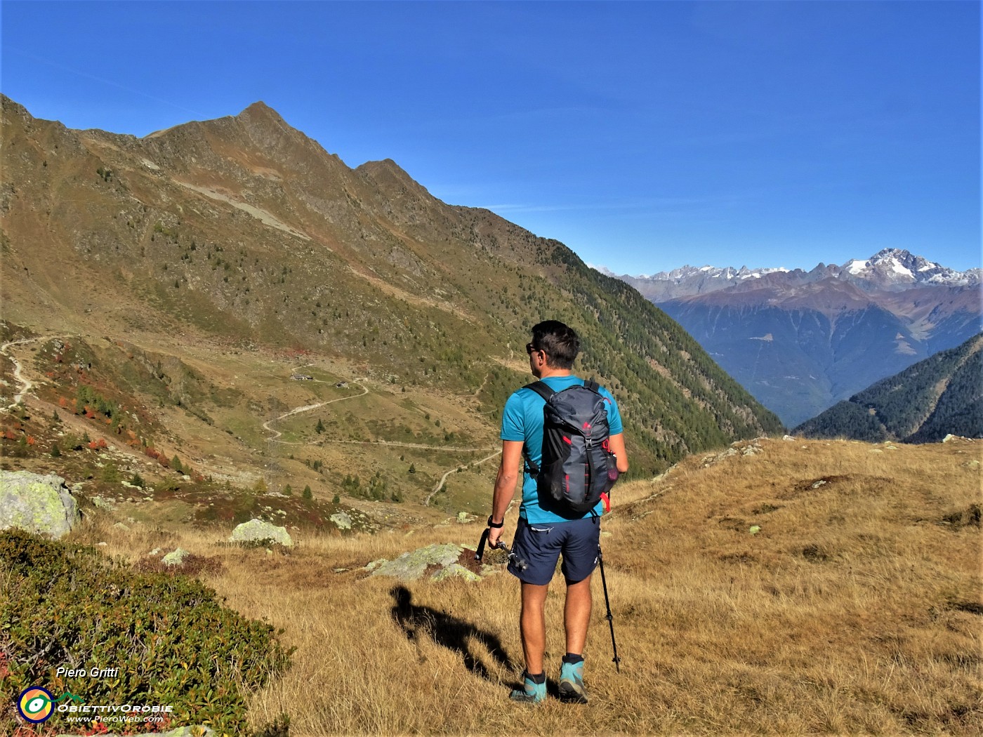 26 Al Passo di Dordona imbocchiamo il sent. 201A segnalato per la Bocchetta dei lupi .JPG